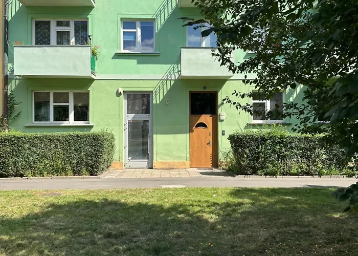 Psie Budy -200m Main Square Apartment