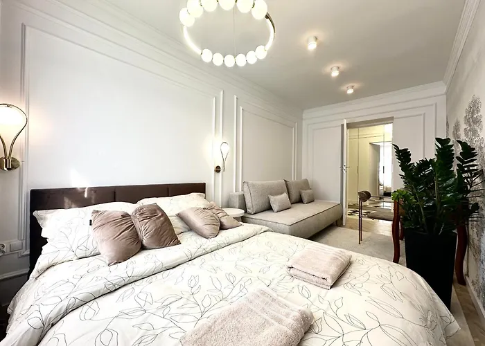 Psie Budy -200m Main Square Breslau